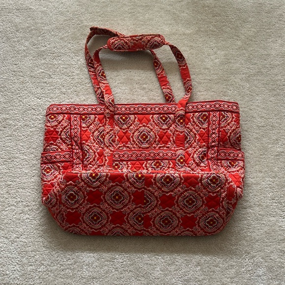 Vera Bradley Vintage Design Tote large - Picture 1 of 5